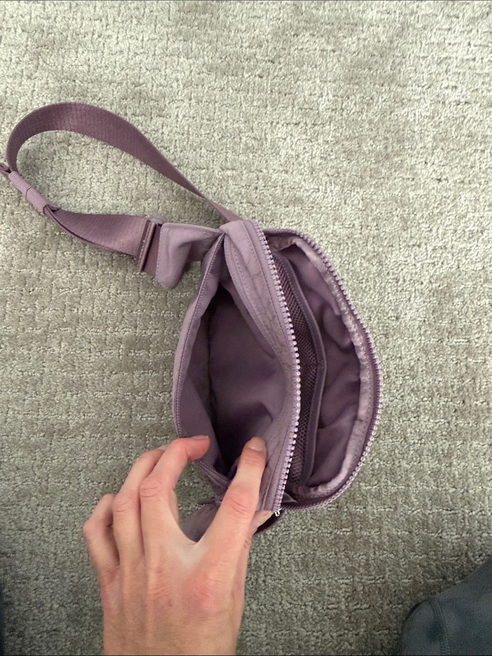lululemon athletica Mauve/Purple Crossbody Belt Bag - Picture 4 of 5